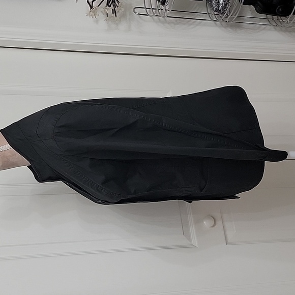 Talbots, Size 12, Black Stretch 5-Button Jacket.  Front Pockets, EUC - Picture 2 of 10